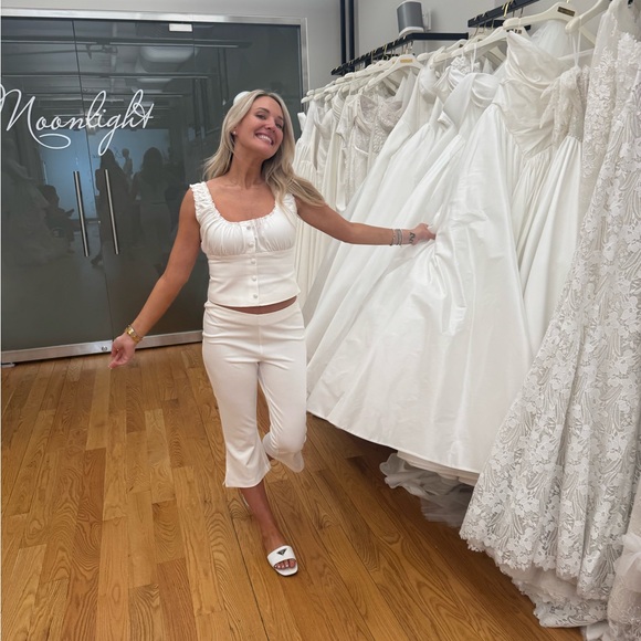 Meshki Ines Sleeveless Ruched Top - White - Picture 2 of 2